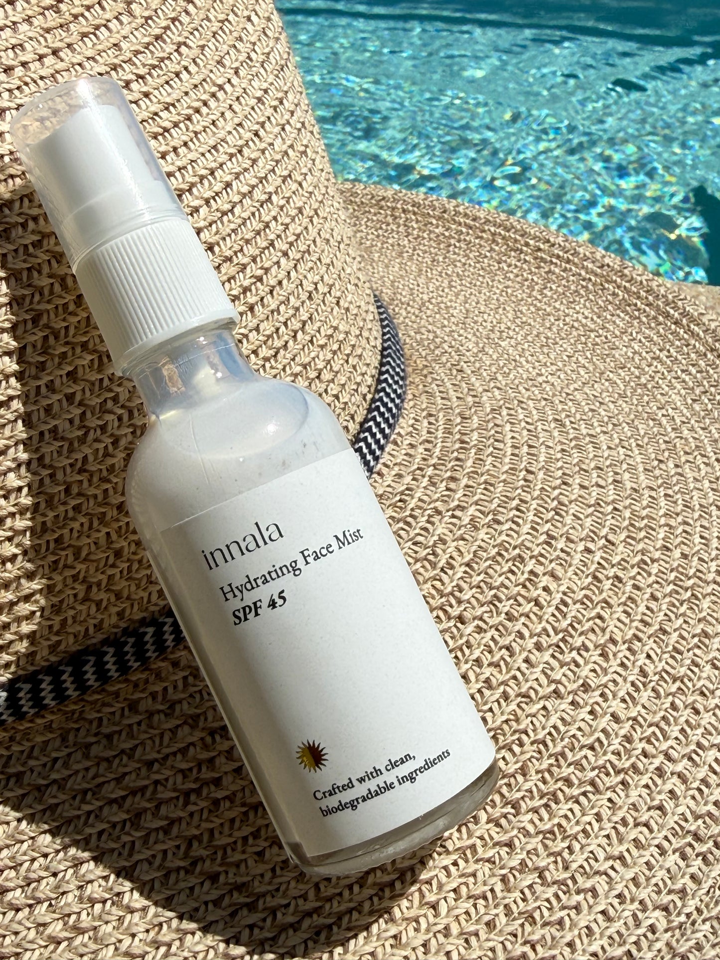 Hydrating Face Mist con SPF45